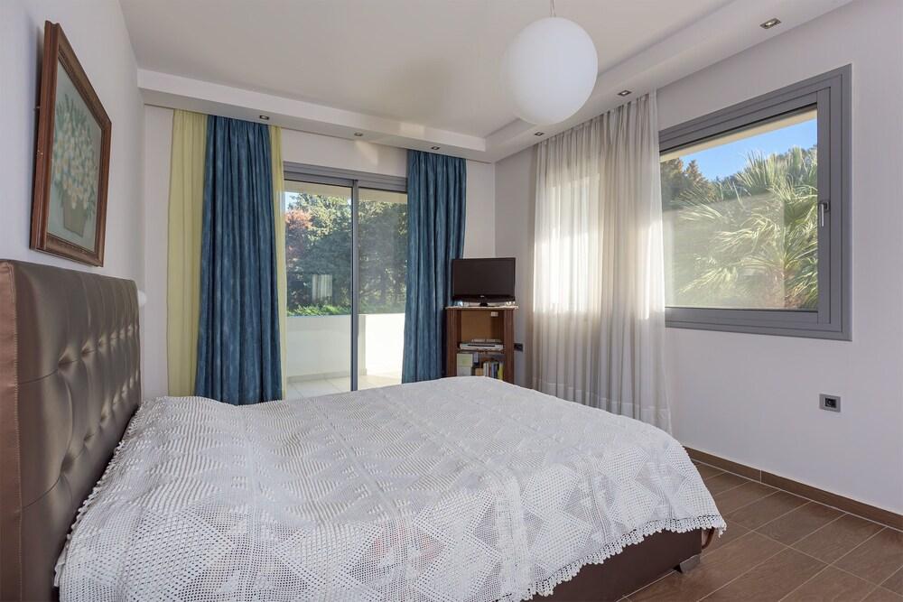 Bella Foresta Villa Ialysos  Bagian luar foto